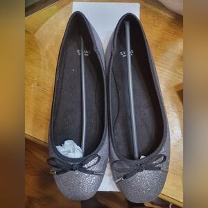 8w Silver Women's Ballerina Flats with Sequins and Bow...Exta Wide